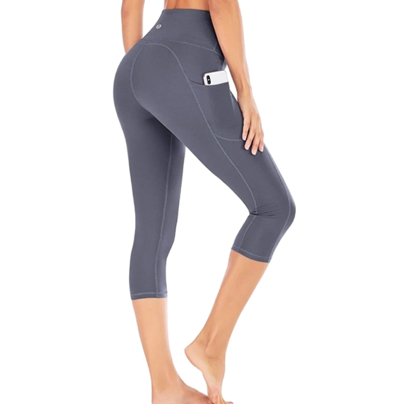 IUGA - SM Dark Gray Workout Capri Leggings - Picture 2 of 5